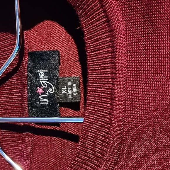 In Girl lace sleeve crewneck pullover - Picture 2 of 4